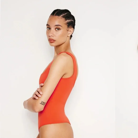 Good American bodysuit - Picture 4 of 10